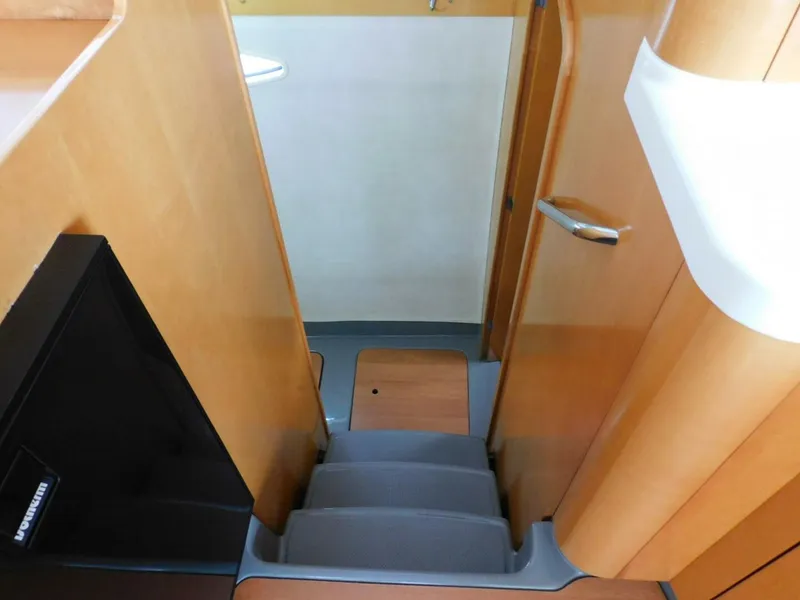 Slide: The Image of Fountaine Pajot Mahe 36 2007 - 5791954