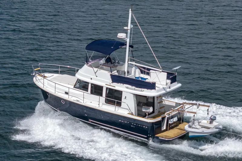 Slide: The Image of Beneteau Swift Trawler 34 2014 - 5792549