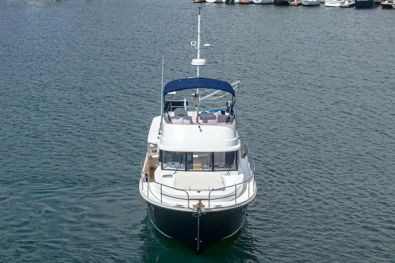 Slide: The Image of Beneteau Swift Trawler 34 2014 - 5792553