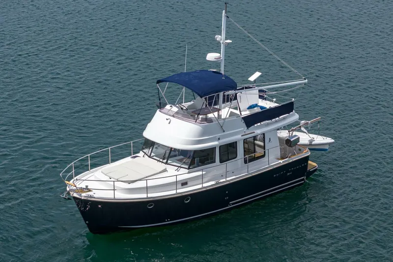Slide: The Image of Beneteau Swift Trawler 34 2014 - 5792556