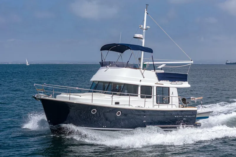 Slide: The Image of Beneteau Swift Trawler 34 2014 - 5792533