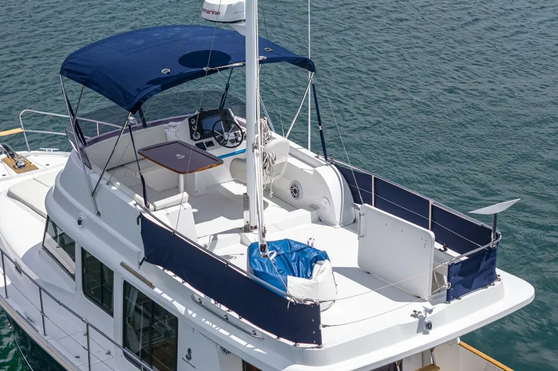 Slide: The Image of Beneteau Swift Trawler 34 2014 - 5792568