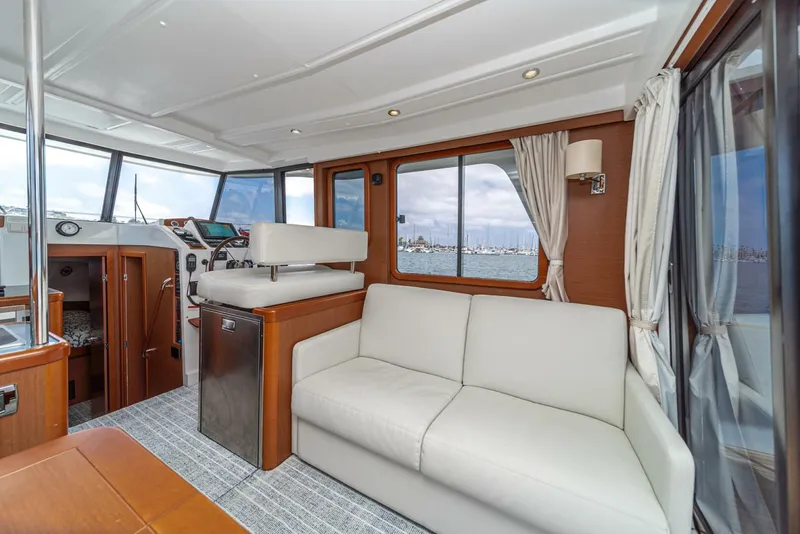 Slide: The Image of Beneteau Swift Trawler 34 2014 - 5792598
