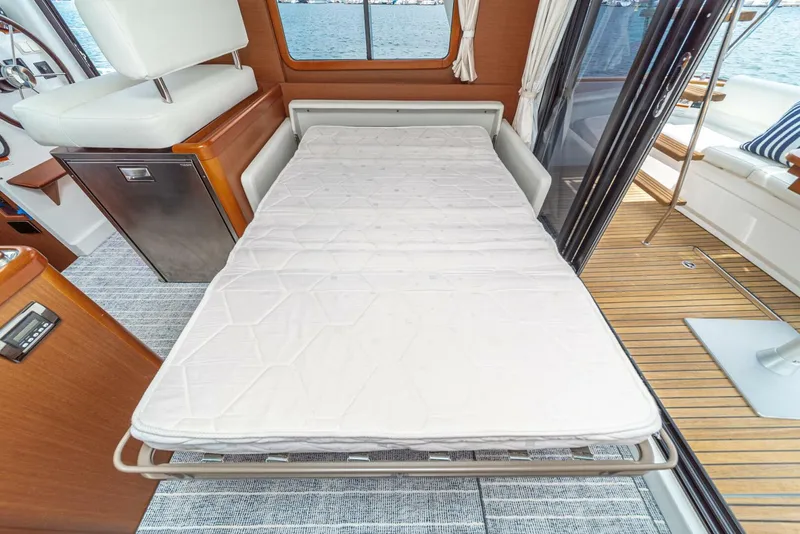 Slide: The Image of Beneteau Swift Trawler 34 2014 - 5792600