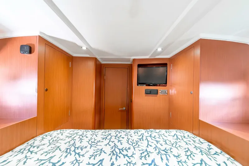 Slide: The Image of Beneteau Swift Trawler 34 2014 - 5792616