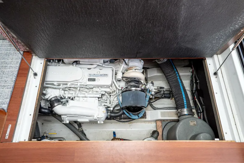 Slide: The Image of Beneteau Swift Trawler 34 2014 - 5792621