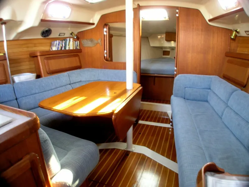 Slide: The Image of H37 Dinette - 5792657