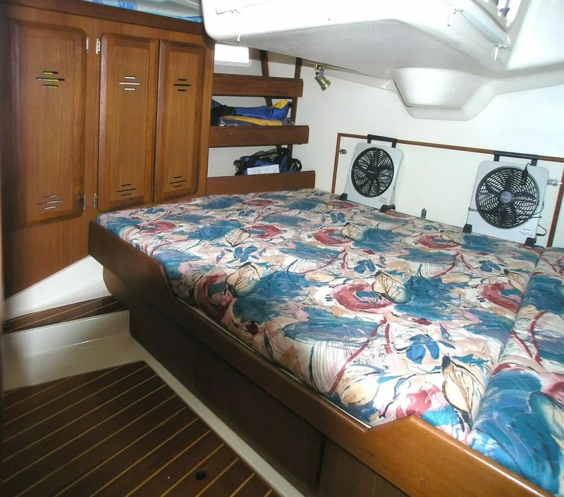 Slide: The Image of Aft Cabin Stbd - 5792655