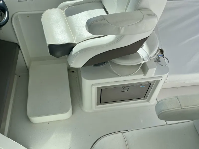 Slide: The Image of Cruisers 390 Sport Coupe Helm Seat and Step - 5798697