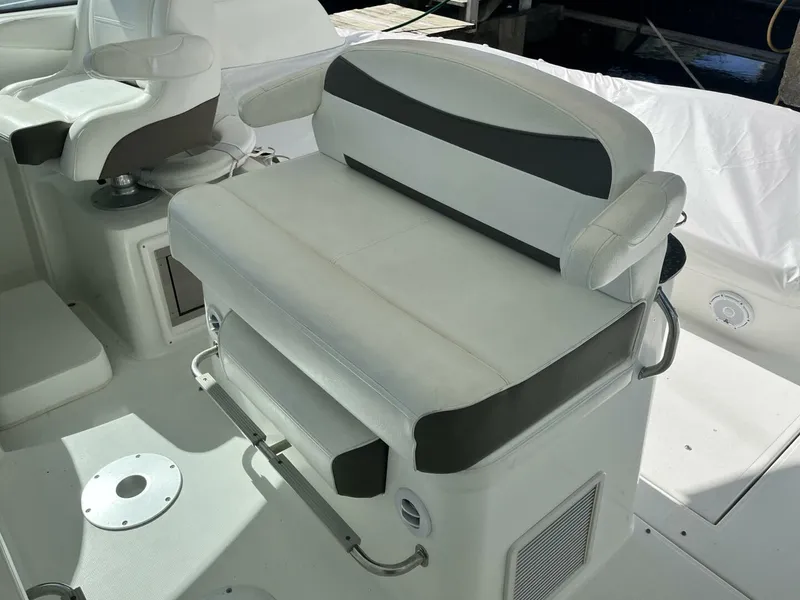 Slide: The Image of Cruisers 390 Sport Coupe Companionway Seats - 5798718