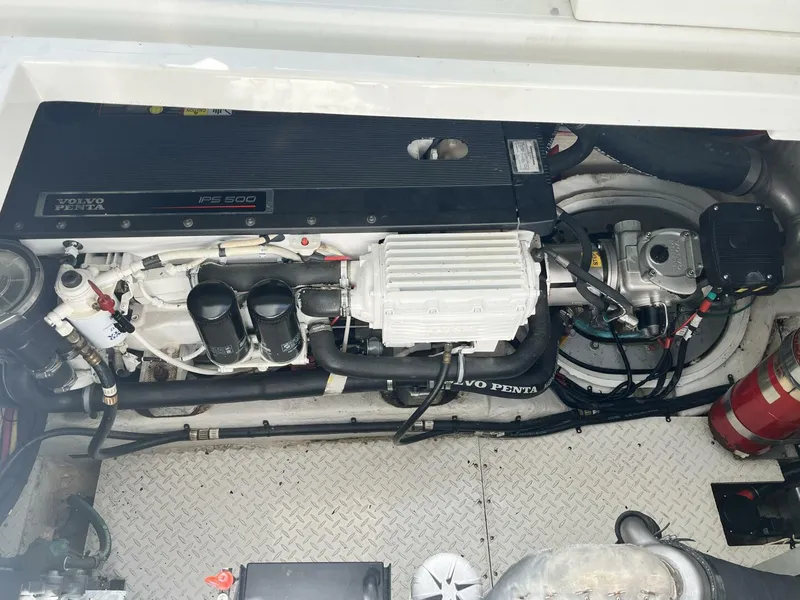 Slide: The Image of Cruisers 390 Sport Coupe Starboard Engine - 5798757