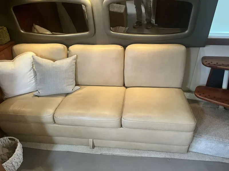 Slide: The Image of Cruisers Yachts 390 Sport Coupe 2008 - 5802236