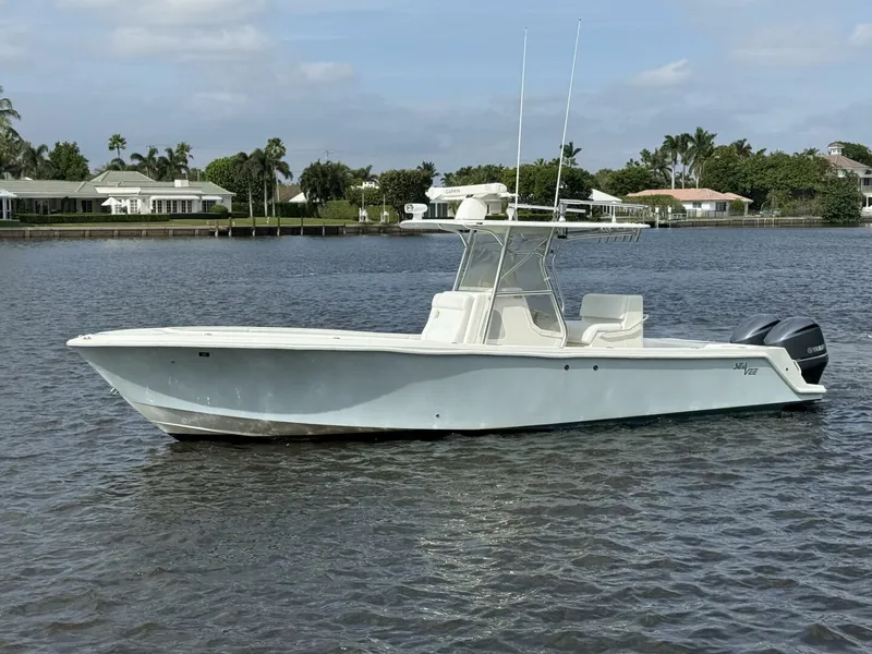 The Image of SeaVee 32 2013 - 5792753