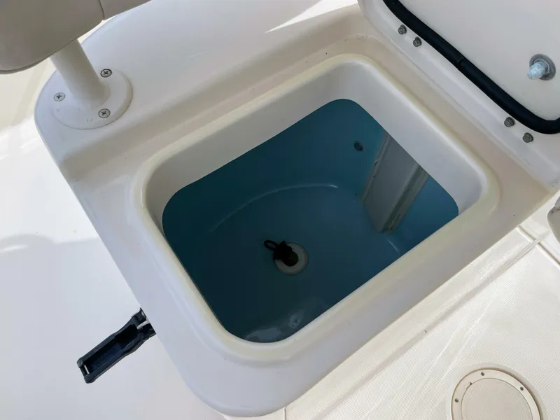 Slide: The Image of Grady-White 251CE 2015 - 5793096