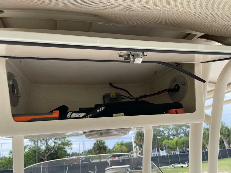 Slide: The Image of Grady-White 251CE 2015 - 5793103