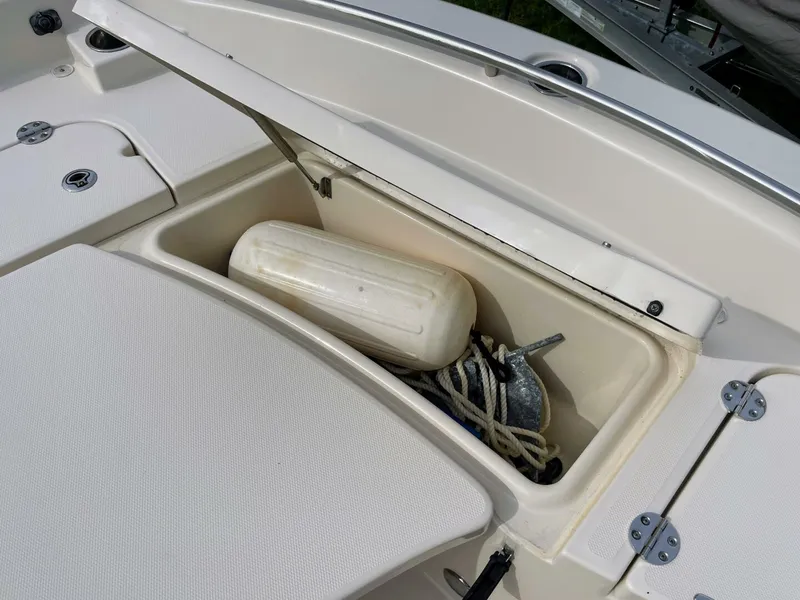 Slide: The Image of Grady-White 251CE 2015 - 5793108