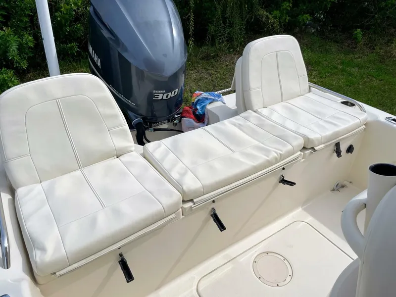 Slide: The Image of Grady-White 251CE 2015 - 5793115