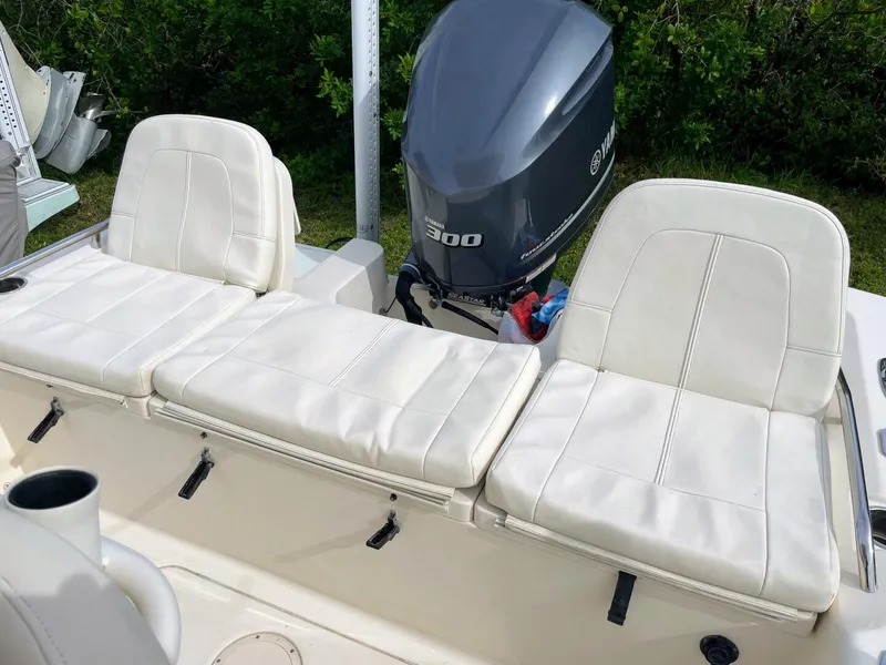 Slide: The Image of Grady-White 251CE 2015 - 5793116