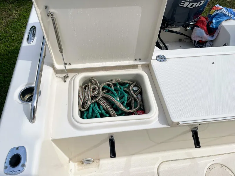 Slide: The Image of Grady-White 251CE 2015 - 5793118