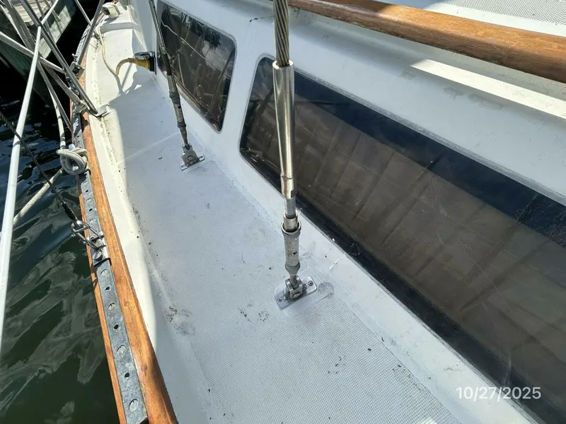 Slide: The Image of 36' S2 standing rigging5 - 5793223