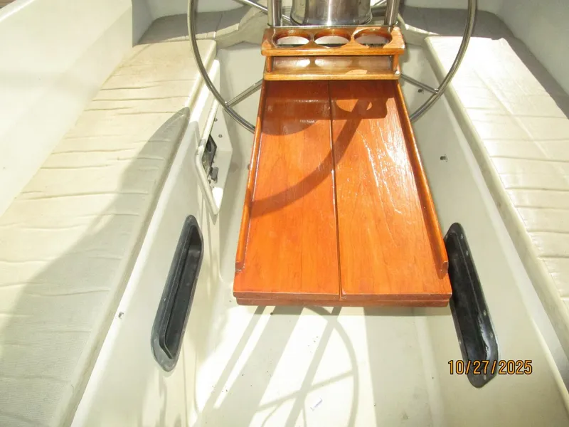 Slide: The Image of 36' S2 cockpit table1 - 5793196