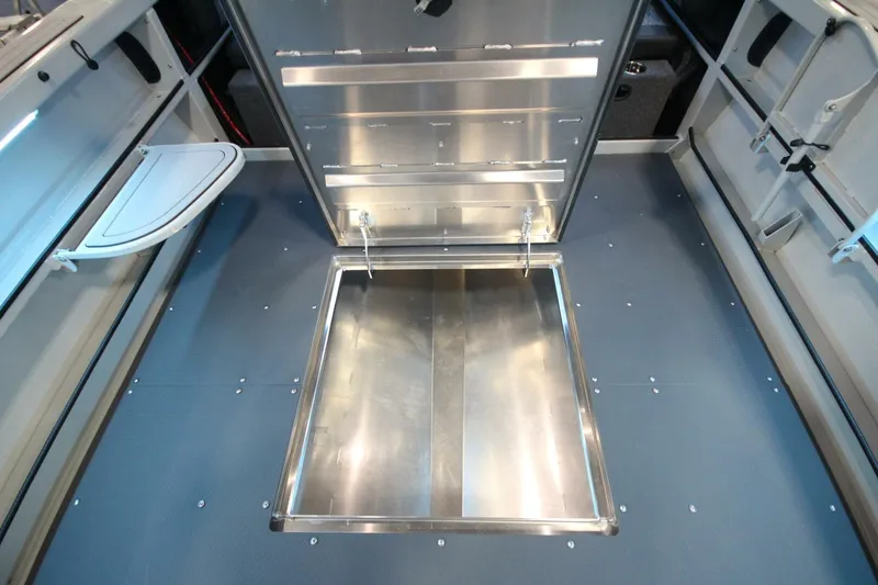 Slide: The Image of Weldcraft 260 Ocean King "Great Lakes Edition" 2026 - 5884371