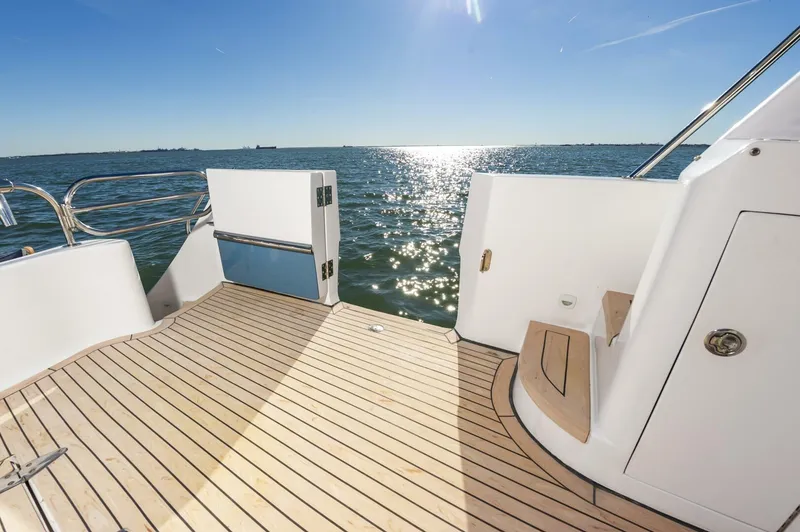 Slide: The Image of 52OceanAlexander222 - 5891895