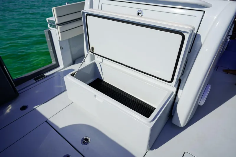 Slide: The Image of 2024 Valhalla Boatworks V-33- T/T THE O SHEAUX- Cockpit - 5810504