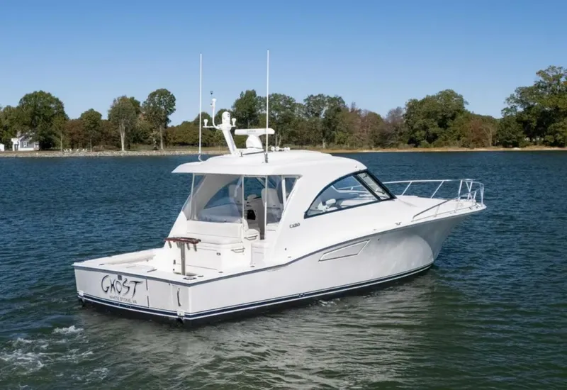 Slide: The Image of Cabo 40 Hardtop Express 2013 - 5797293