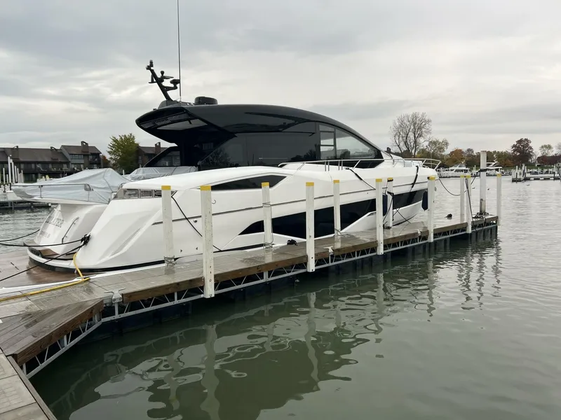 Slide: The Image of Sunseeker 55 Predator 2026 - 5879179