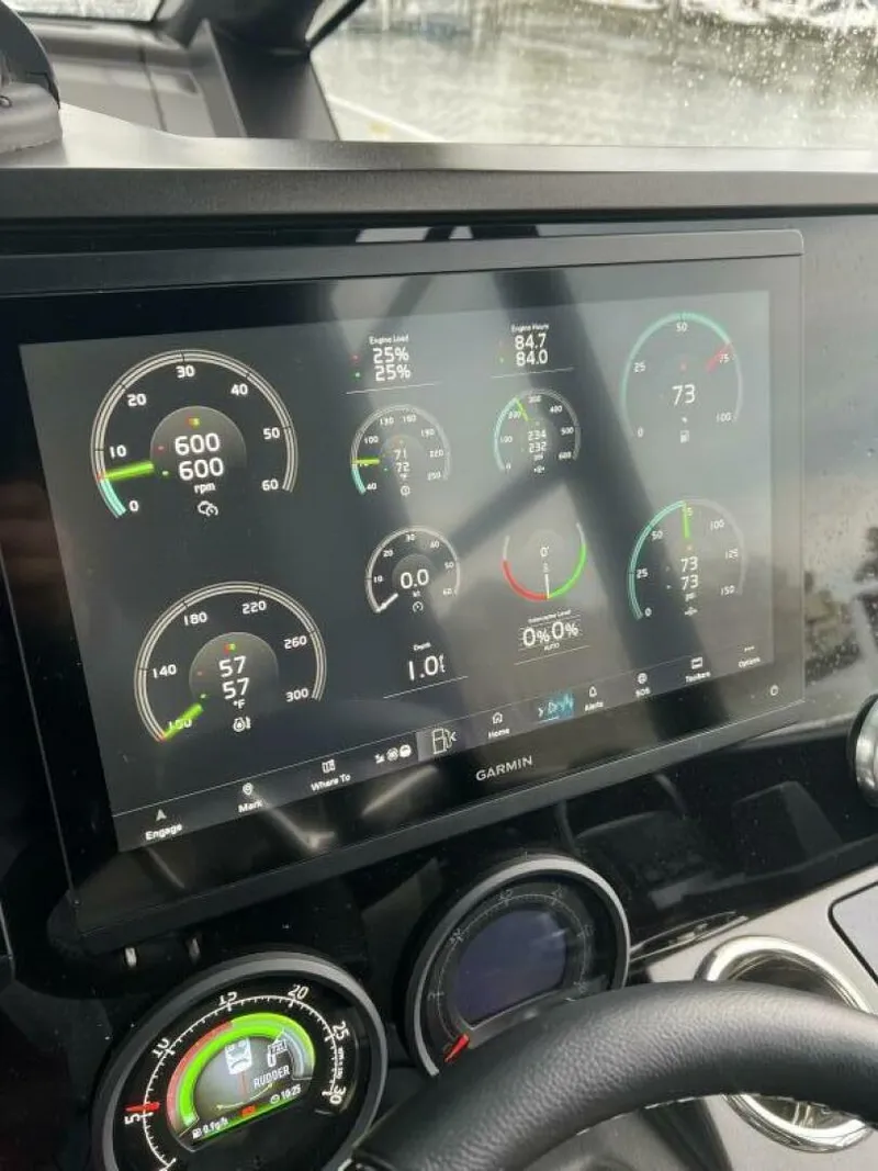 Slide: The Image of Sunseeker 55 Predator 2026 - 5879102