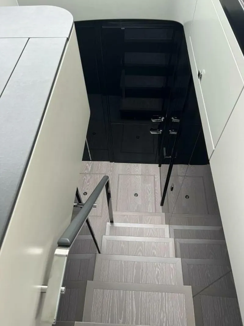 Slide: The Image of Sunseeker 55 Predator 2026 - 5879150