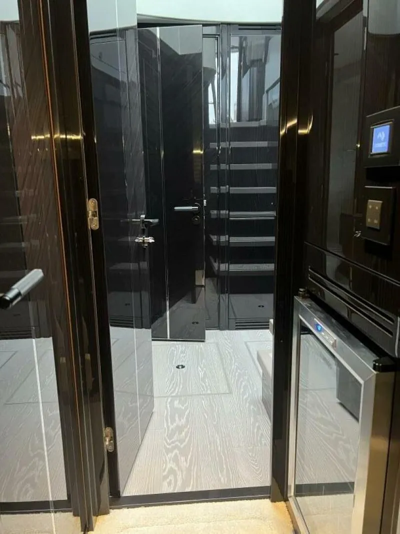 Slide: The Image of Sunseeker 55 Predator 2026 - 5879143