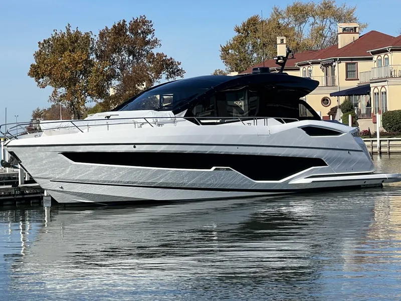 Slide: The Image of Sunseeker 55 Predator 2026 - 5879209