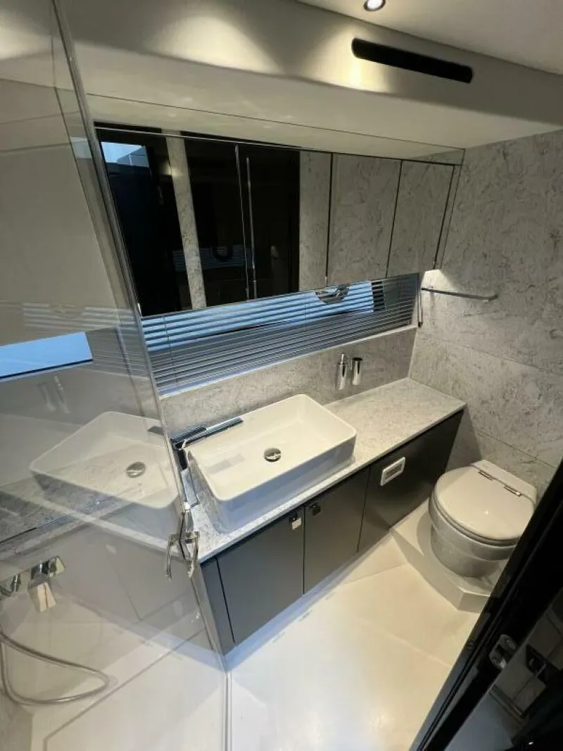 Slide: The Image of Sunseeker 55 Predator 2026 - 5879129