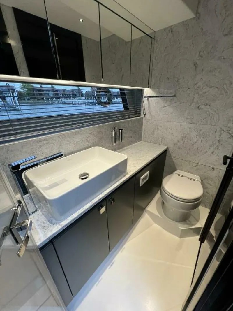 Slide: The Image of Sunseeker 55 Predator 2026 - 5879131