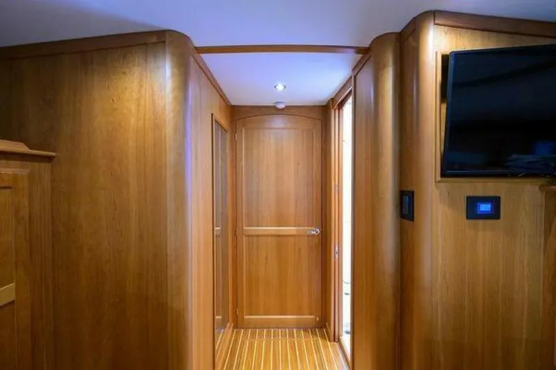 Slide: The Image of Sabre 45 Salon Express 2022 - 5794379