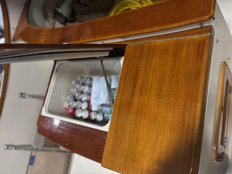 Slide: The Image of Hinckley 36 Picnic Boat EP 2003 - 5801878