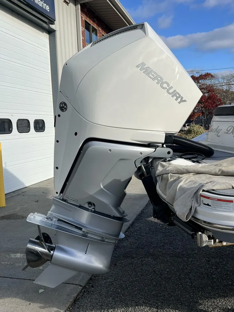 Slide: The Image of Sea Ray 270 SDX OB 2021 - 5794689