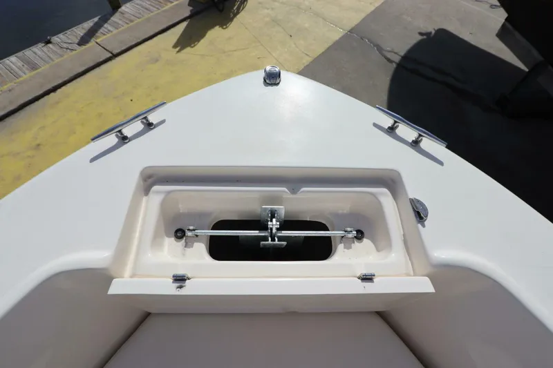 Slide: The Image of Grady-White Fisherman 180 2022 - 5794934