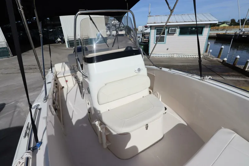 Slide: The Image of Grady-White Fisherman 180 2022 - 5794936