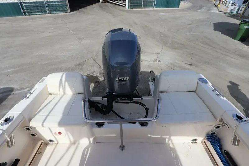 Slide: The Image of Grady-White Fisherman 180 2022 - 5794922