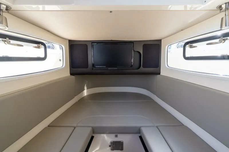 Slide: The Image of Scout 355 LXF 2023 - 5830484