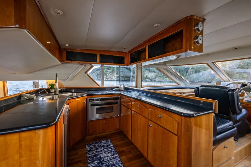 Slide: The Image of Navigator 61 Pilothouse 2001 - 7938270