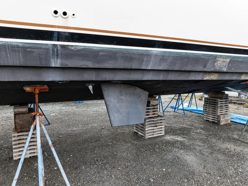 Slide: The Image of Navigator 61 Pilothouse 2001 - 7938285