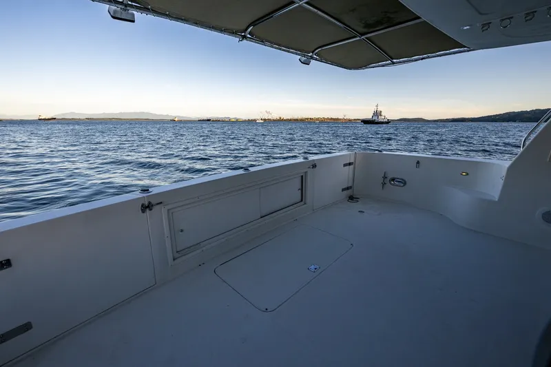 Slide: The Image of Navigator 61 Pilothouse 2001 - 7938279