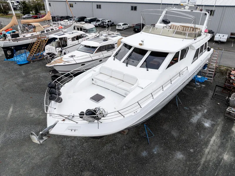 Slide: The Image of Navigator 61 Pilothouse 2001 - 7938293
