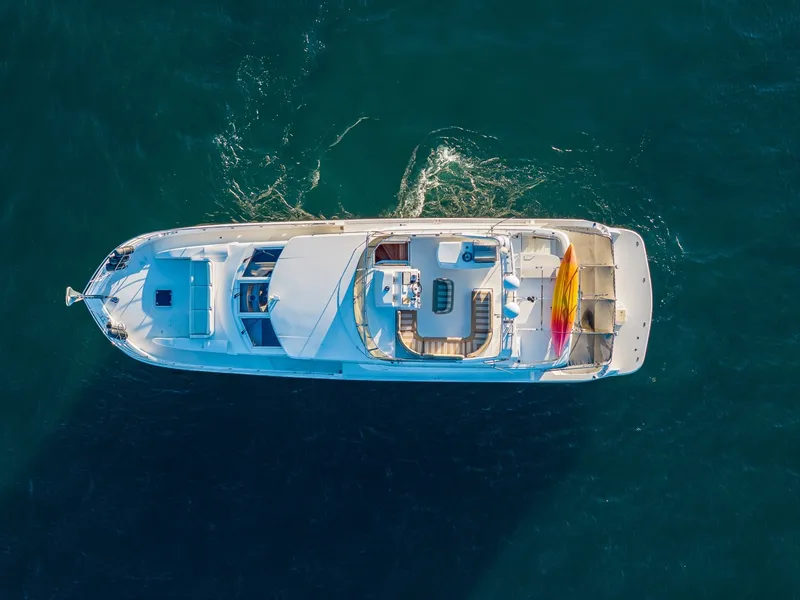 Slide: The Image of Navigator 61 Pilothouse 2001 - 7938255