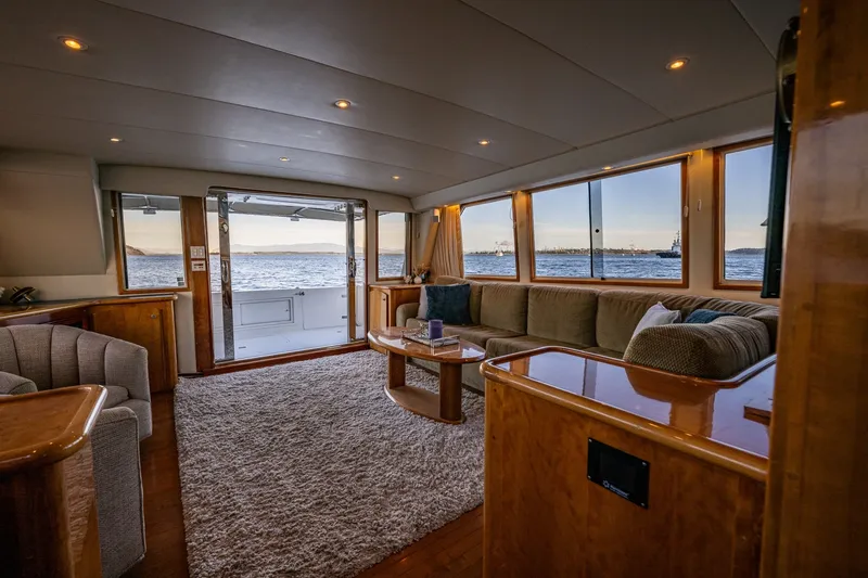 Slide: The Image of Navigator 61 Pilothouse 2001 - 7938278