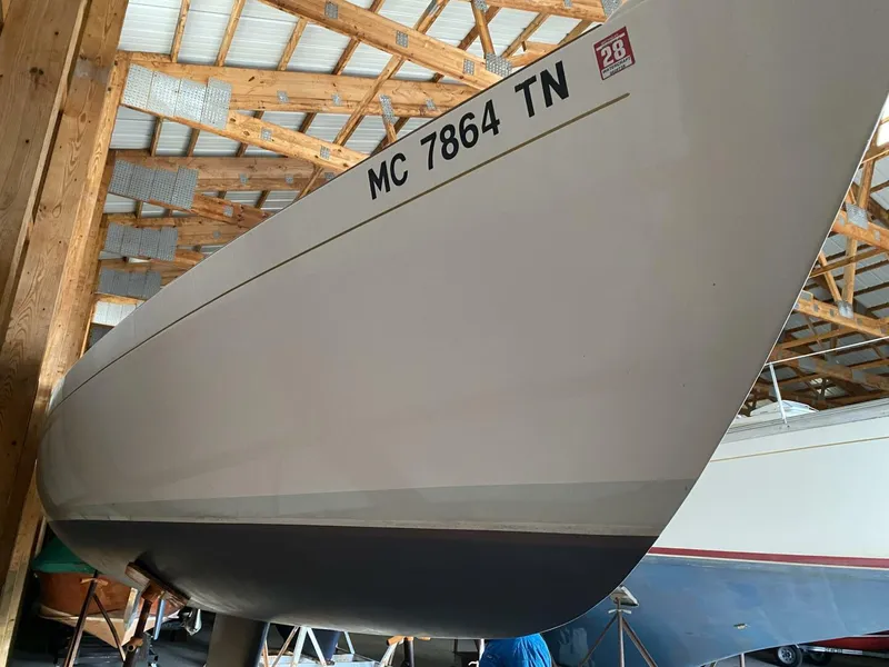 Slide: The Image of Alerion Alerion 28 2013 - 5799407